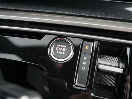 Peugeot 5008 GT Exclusive - Elektrisch | Adaptieve cruise control met Stop&Go functie | LED 3D-achterlichten |... ActivLease financial lease