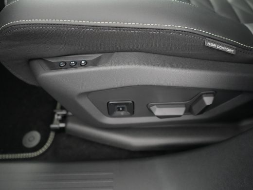 Peugeot 5008 GT Exclusive - Elektrisch | Adaptieve cruise control met Stop&Go functie | LED 3D-achterlichten |... ActivLease financial lease