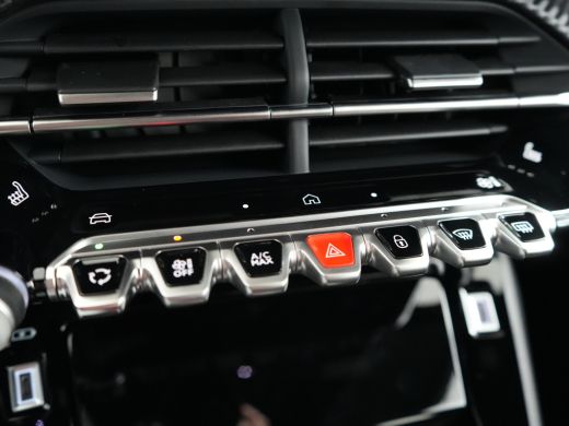 Peugeot e-208 GT | 8 jaar fabrieksgarantie of 160.000 kilometer op het accupakket | Adaptieve cruise control me... ActivLease financial lease