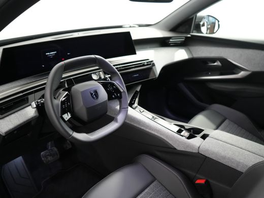 Peugeot e-3008 Allure | Elektrische parkeerrem | Extra getinte achterste zijruiten en achterruit ActivLease financial lease