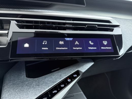 Peugeot e-3008 GT | Elektrische parkeerrem | Extra getinte achterste zijruiten en achterruit ActivLease financial lease