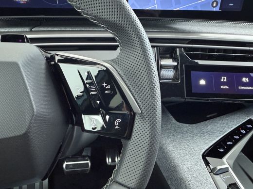 Peugeot e-3008 GT | Elektrische parkeerrem | Extra getinte achterste zijruiten en achterruit ActivLease financial lease