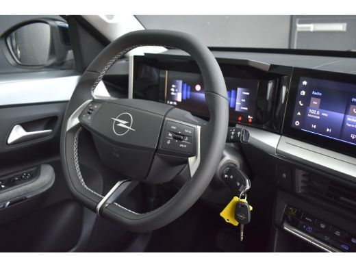 Opel Frontera GS - Electric | 11 kW boordlader | 17" Lichtmetalen velgen in Zwart met 215/60 R17 banden | Achte... ActivLease financial lease