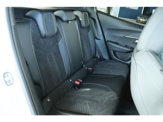 Peugeot 2008 GT | Active Safety Brake met camera en radar (automatisch noodremsysteem) met Distance Alert (waa... ActivLease financial lease