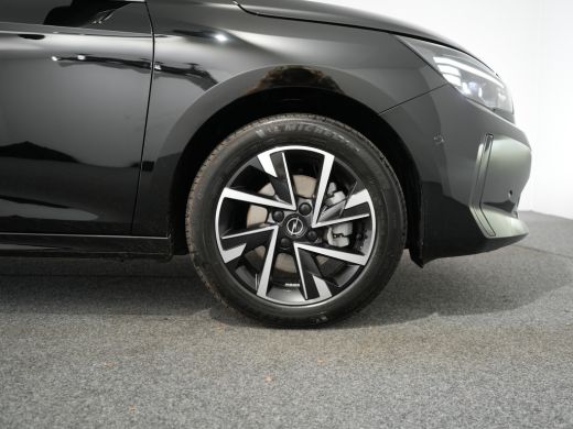 Opel Corsa GS | Achteruitrijcamera 180&deg; | Dode hoek waarschuwing | Draadloze Apple Carplay en Android Auto ActivLease financial lease