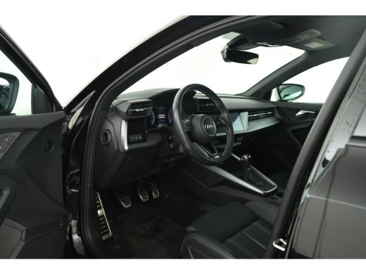 Audi A3 Limousine 30 TFSI S edition S-Line, Volleder, Digital Dash, BOM VOL!! ActivLease financial lease