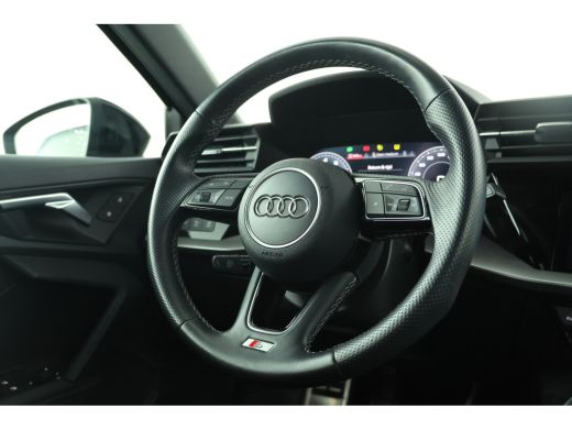 Audi A3 Limousine 30 TFSI S edition S-Line, Volleder, Digital Dash, BOM VOL!! ActivLease financial lease
