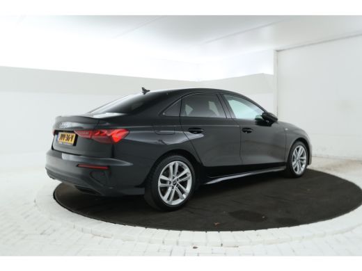 Audi A3 Limousine 30 TFSI S edition S-Line, Volleder, Digital Dash, BOM VOL!! ActivLease financial lease