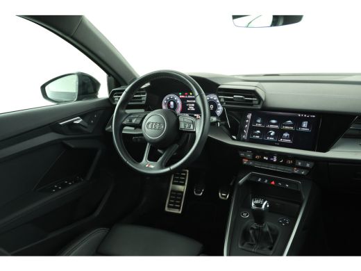 Audi A3 Limousine 30 TFSI S edition S-Line, Volleder, Digital Dash, BOM VOL!! ActivLease financial lease