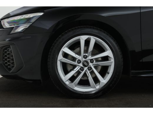 Audi A3 Limousine 30 TFSI S edition S-Line, Volleder, Digital Dash, BOM VOL!! ActivLease financial lease