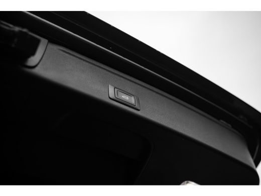 Audi A4 Avant 35 TFSI S edition Competition | S-Line | Achteruitrijcamera | 19" | ActivLease financial lease