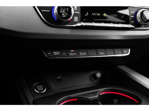 Audi A4 Avant 35 TFSI S edition Competition | S-Line | Achteruitrijcamera | 19" | ActivLease financial lease