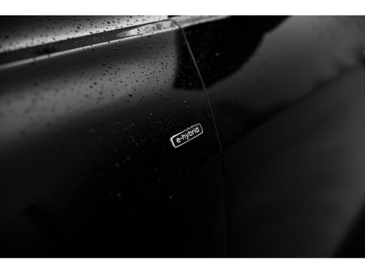 Audi A5 Avant 2.0 e-hybrid quattro S edition | Panoramadak | 360 camera | Passenger Display | Stoelverwar... ActivLease financial lease