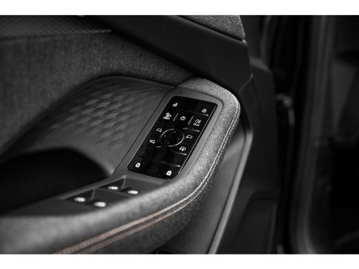 Audi A5 Avant 2.0 e-hybrid quattro S edition | Panoramadak | 360 camera | Passenger Display | Stoelverwar... ActivLease financial lease