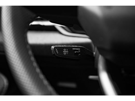 Audi A5 Avant 2.0 e-hybrid quattro S edition | Panoramadak | 360 camera | Passenger Display | Stoelverwar... ActivLease financial lease