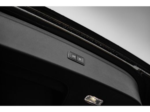 Audi Q5 50 TFSI e S edition | Massagestoelen | Achteruitrijcamera | Stoelverwarming | ACC | ActivLease financial lease
