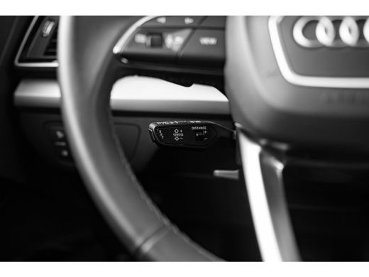 Audi Q5 50 TFSI e S edition | Massagestoelen | Achteruitrijcamera | Stoelverwarming | ACC | ActivLease financial lease