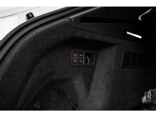 Audi Q8 55 TFSI e quattro Pro Line S 394 PK | Trekhaak | B&O Advanced | Headup Display | Panoramadak | El... ActivLease financial lease