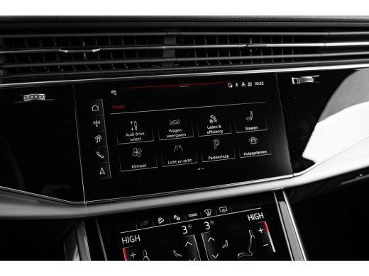 Audi Q8 55 TFSI e quattro Pro Line S 394 PK | Trekhaak | B&O Advanced | Headup Display | Panoramadak | El... ActivLease financial lease