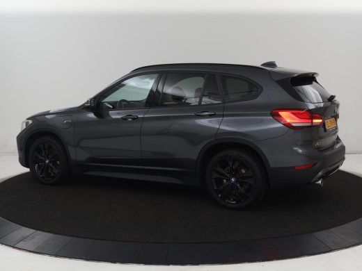 BMW X1 xDrive25e Executive | Leder | Adaptive cruise | Navigatie | 18'' | Full LED | Parkeerhulp | Clima... ActivLease financial lease