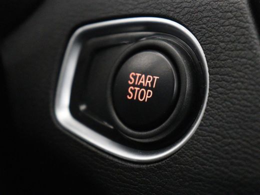 BMW X1 xDrive25e Executive | Leder | Adaptive cruise | Navigatie | 18'' | Full LED | Parkeerhulp | Clima... ActivLease financial lease