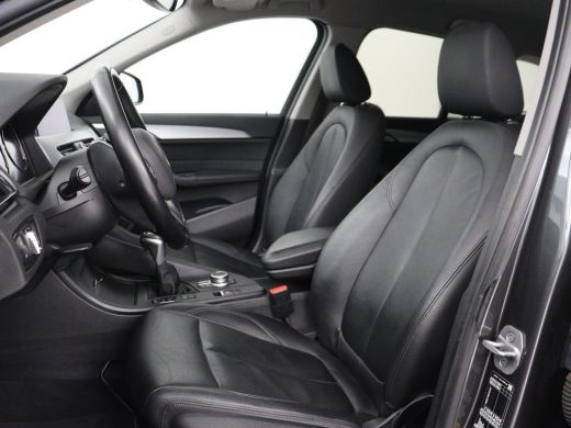 BMW X1 xDrive25e Executive | Leder | Adaptive cruise | Navigatie | 18'' | Full LED | Parkeerhulp | Clima... ActivLease financial lease