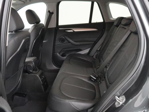 BMW X1 xDrive25e Executive | Leder | Adaptive cruise | Navigatie | 18'' | Full LED | Parkeerhulp | Clima... ActivLease financial lease