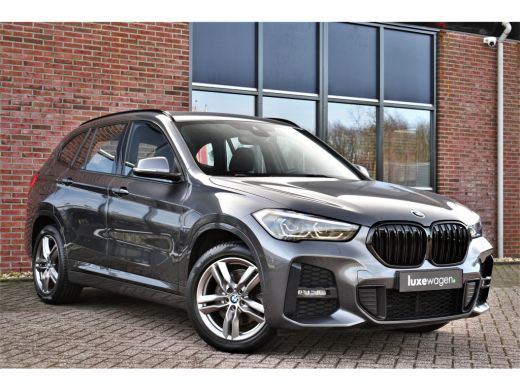 BMW X1 xDrive25e M-Sport Shadowline El-Klep 18inch Stoelverw ActivLease financial lease