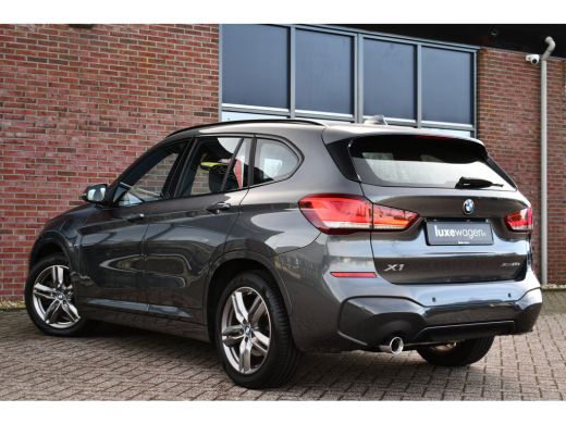 BMW X1 xDrive25e M-Sport Shadowline El-Klep 18inch Stoelverw ActivLease financial lease