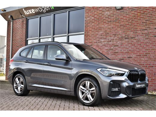 BMW X1 xDrive25e M-Sport Shadowline El-Klep 18inch Stoelverw ActivLease financial lease