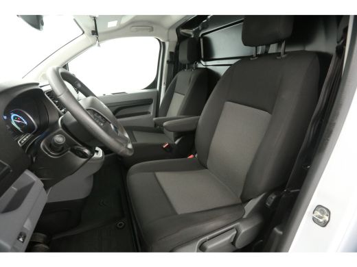 Citroën &euml;-Jumpy 75 kWh L3H1 | Snelladen | SOH 91% | Airco | Cruise | Camera | Carplay | Trekhaak ActivLease financial lease