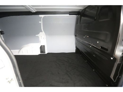 Citroën &euml;-Jumpy 75 kWh L3H1 | Snelladen | SOH 91% | Airco | Cruise | Camera | Carplay | Trekhaak ActivLease financial lease