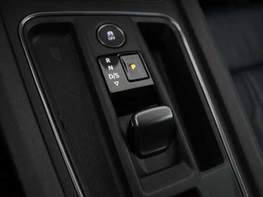 CUPRA Formentor 1.4 eHybrid VZ | 245pk | Leder | Stoelverwarming | 360 Camera | Carplay | Sfeerverlichting | Navi... ActivLease financial lease