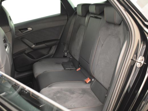 CUPRA Leon Sportstourer 1.5 e-Hybrid VZ 272PK DSG/AUTO | Trekhaak | Sennheiser audio | Dodehoekdetectie | Camera achter |... ActivLease financial lease