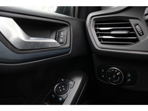 Ford Focus 1.0 Ecoboost Hybrid Active Business 125pk | Adative Cruise | Camera ActivLease financial lease