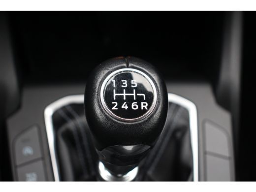 Ford Focus 1.0 Ecoboost Hybrid Active Business 125pk | Adative Cruise | Camera ActivLease financial lease