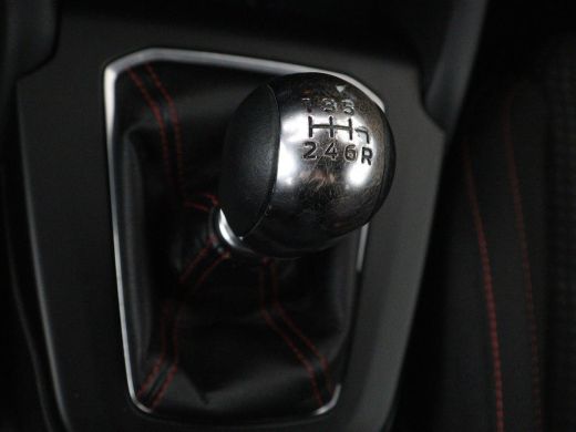 Ford Focus 1.0 EcoBoost ST Line X | Carplay | Camera | Keyless | Full LED | Navigatie | Climate control | Sp... ActivLease financial lease