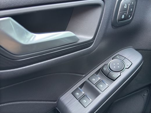 Ford Kuga Plug-In Hybrid ST-Line X 243pk | Black Pack | Panorama Dak | Adaptief Matrix Led | Wegkl. Trekhaak ActivLease financial lease