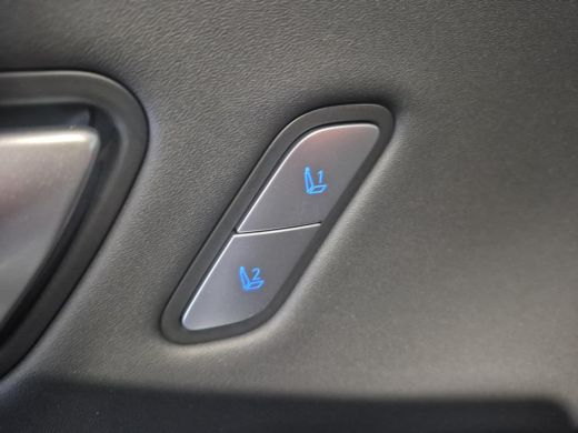 Hyundai Kona 1.6 GDI HEV Premium ActivLease financial lease