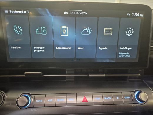 Hyundai Kona 1.6 GDI HEV Premium ActivLease financial lease