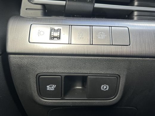 Hyundai Kona 1.6 GDI HEV Premium | Rijklaarprijs! ActivLease financial lease