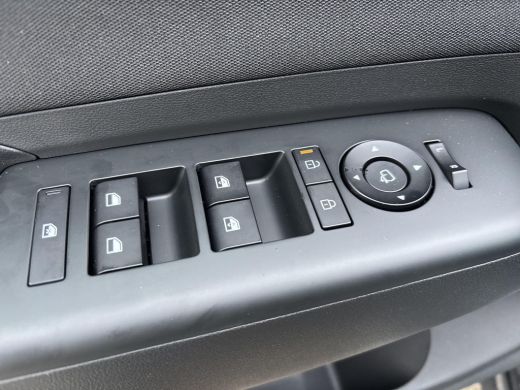 Hyundai Kona N Line Business 64.8 kWh | Warmtepomp | Adaptieve Cruise Control | Parkeersensoren voor en achter... ActivLease financial lease