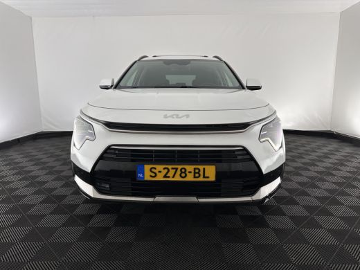 Kia Niro 1.6 GDi Hybrid Dynamic Plus Line (INCL-BTW) Aut. *PANO | HEAD-UP | LEATHER | DIGI-COCKPIT | NAVI-... ActivLease financial lease