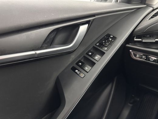 Kia Niro 1.6 GDi Hybrid Dynamic Plus Line (INCL-BTW) Aut. *PANO | HEAD-UP | LEATHER | DIGI-COCKPIT | NAVI-... ActivLease financial lease