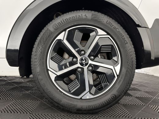 Kia Niro 1.6 GDi Hybrid Dynamic Plus Line (INCL-BTW) Aut. *PANO | HEAD-UP | LEATHER | DIGI-COCKPIT | NAVI-... ActivLease financial lease