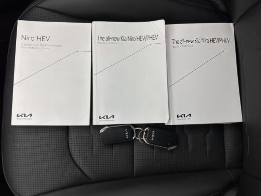 Kia Niro 1.6 GDi Hybrid Dynamic Plus Line (INCL-BTW) Aut. *PANO | HEAD-UP | LEATHER | DIGI-COCKPIT | NAVI-... ActivLease financial lease