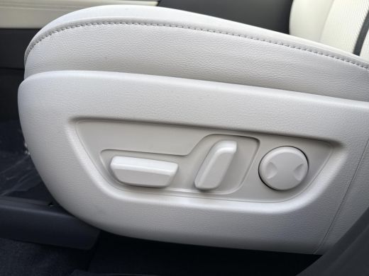 Mazda CX-60 2.5 e-SkyActiv PHEV Takumi Plus model 2026 ActivLease financial lease