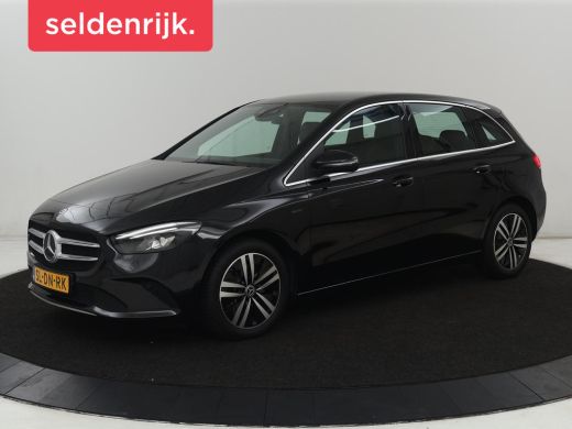 Mercedes-Benz B-Klasse 250e Urban | Leder | Stoelverwarming | Sfeerverlichting | Camera | Park Assist | Navigatie | Full...