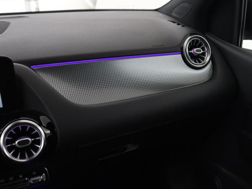 Mercedes-Benz B-Klasse 250e Urban | Leder | Stoelverwarming | Sfeerverlichting | Camera | Park Assist | Navigatie | Full... ActivLease financial lease