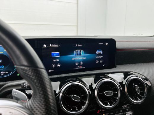 Mercedes-Benz CLA Shooting Brake 250 e AMG Line WIDE-SCREEN | CAMERA | STOELVERWARMING ActivLease financial lease